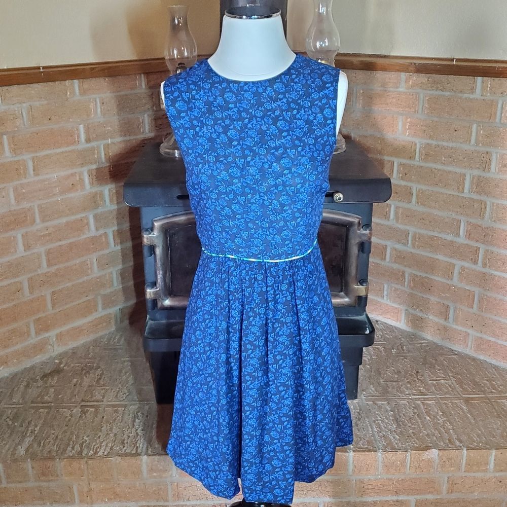NWT MATILDA JANE Violets are Blue Knee Length Sleeveless Dress Size 4
